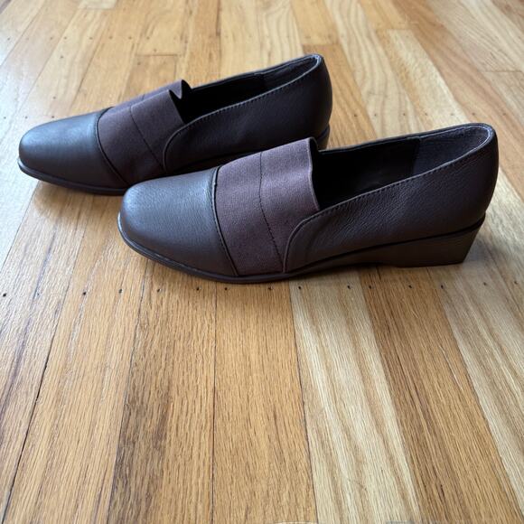 Dr. Leonard's Brown Leather Flat Comfort Shoes Size 9M Mature Slip On - Picture 4 of 12